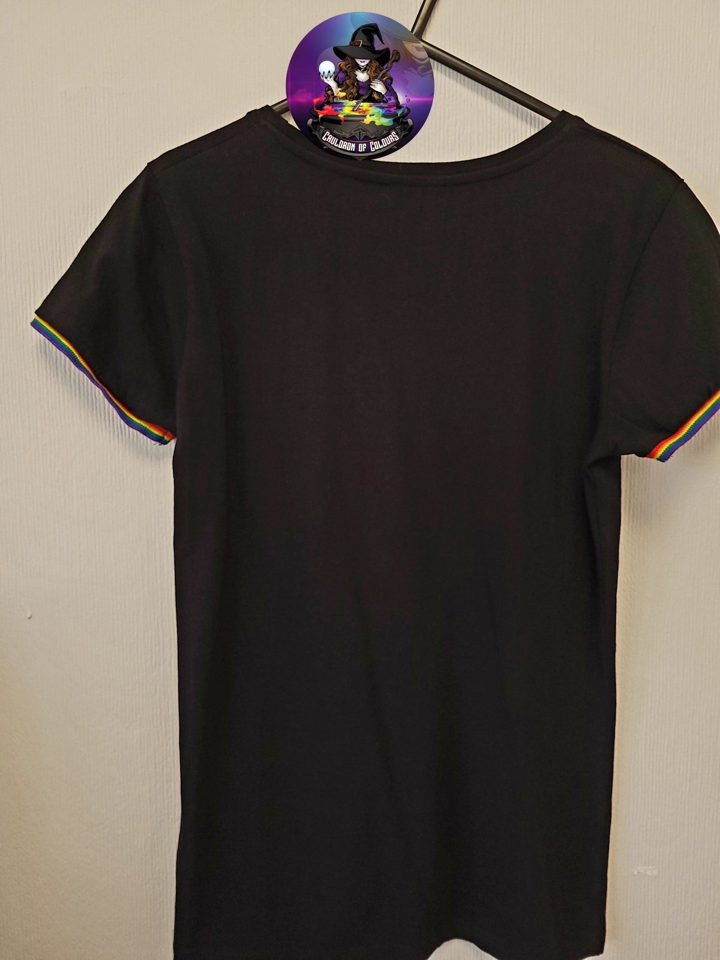 Rainbow T-shirt Pride, size Medium (Womens)